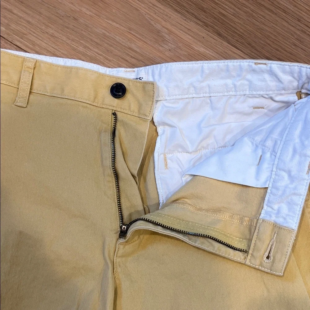 Dockers Yellow Men's Shorts